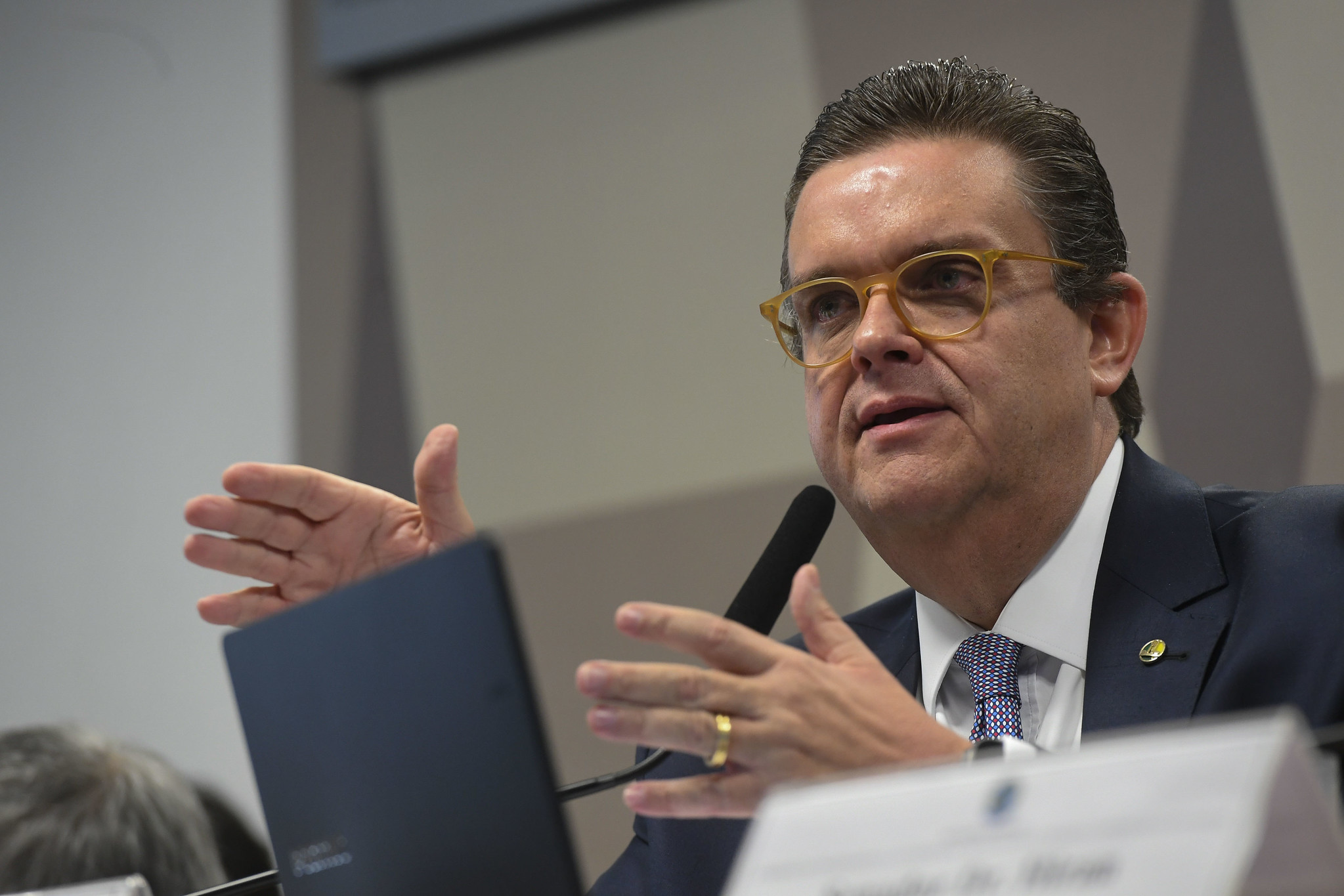 O papo de um provável convocado da CPMI do INSS com Hugo Motta