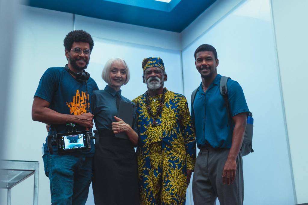 Dramaturgo estreia como diretor com Antonio Pitanga e Maria de Medeiros