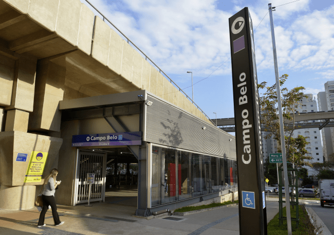 Estação Campo Belo, linha 5-Lilás do metrô de São Paulo, na zona sul da capital