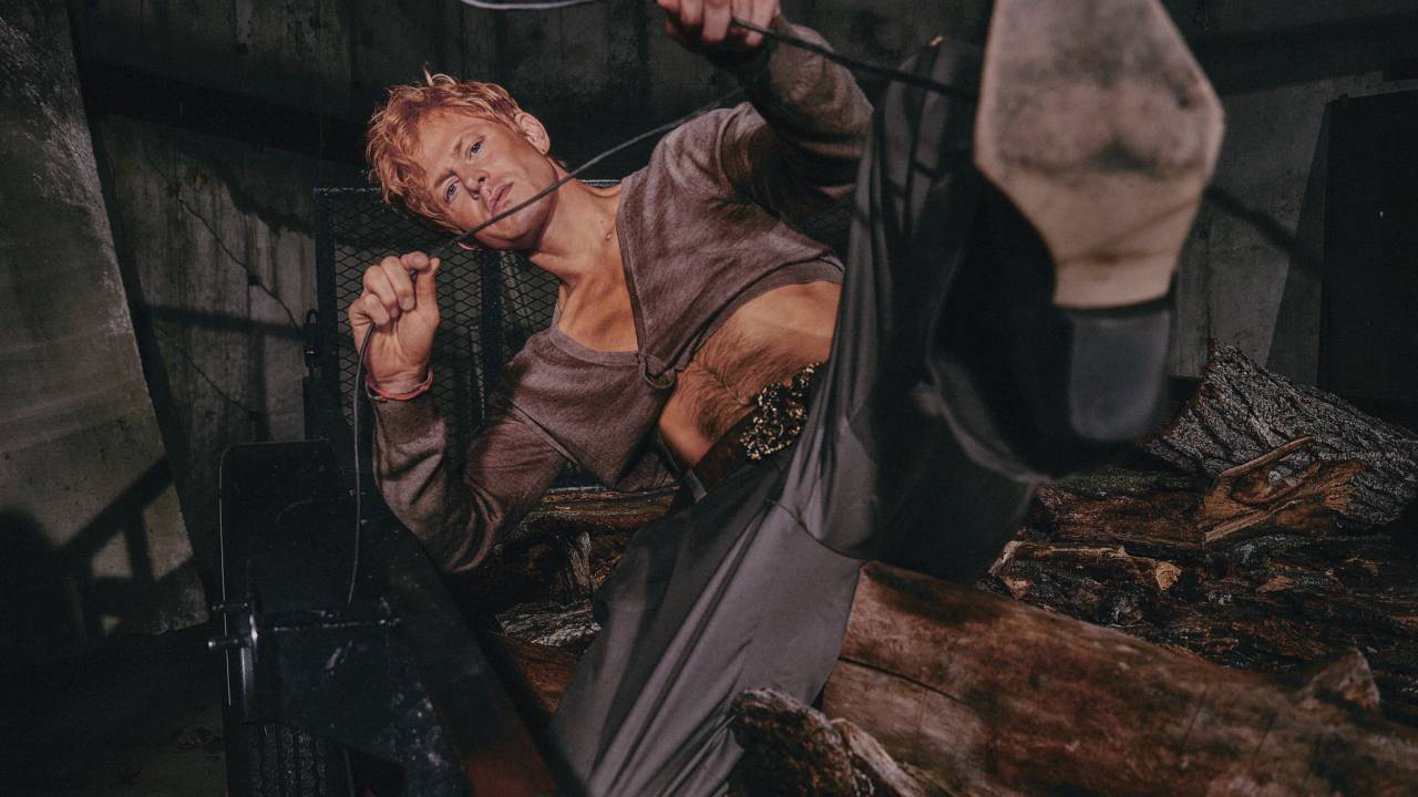 O cantor Perfume Genius explora imagético rural americano em ‘Glory’