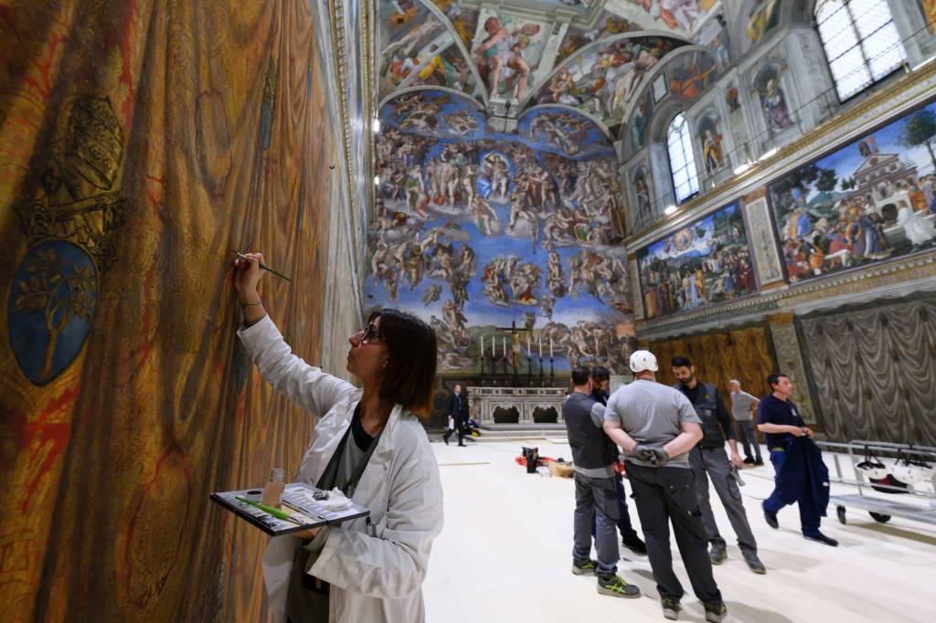 Alimentação regrada e silêncio absoluto: os bastidores do conclave 2025