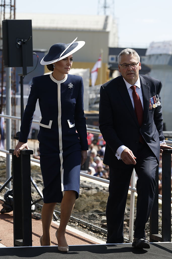 The Prince And Princess Of Wales Attend Naming Ceremony Of HMS Glasgow Kate Middleton veste Suzannah London