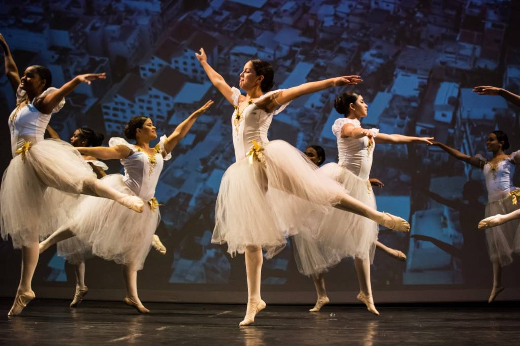 Bailarina Ingrid Silva dará aula gratuita a jovens de Manguinhos