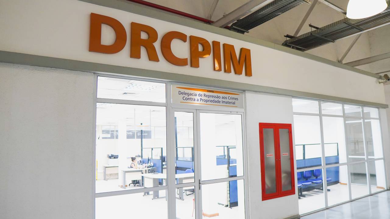 Ação foi conduzida pela Delegacia de Repressão aos Crimes Contra a Propriedade Imaterial (DRCPIM) da Polícia Civil do RioAção foi conduzida pela Delegacia de Repressão aos Crimes Contra a Propriedade Imaterial (DRCPIM) da Polícia Civil do Rio