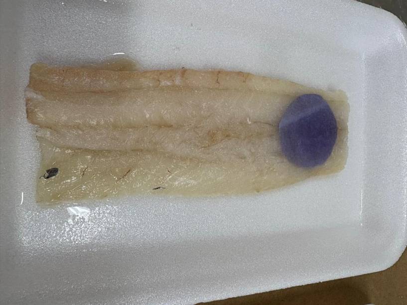 PEIXE FRESCO - Roxo: embalagem indica que produto está bom