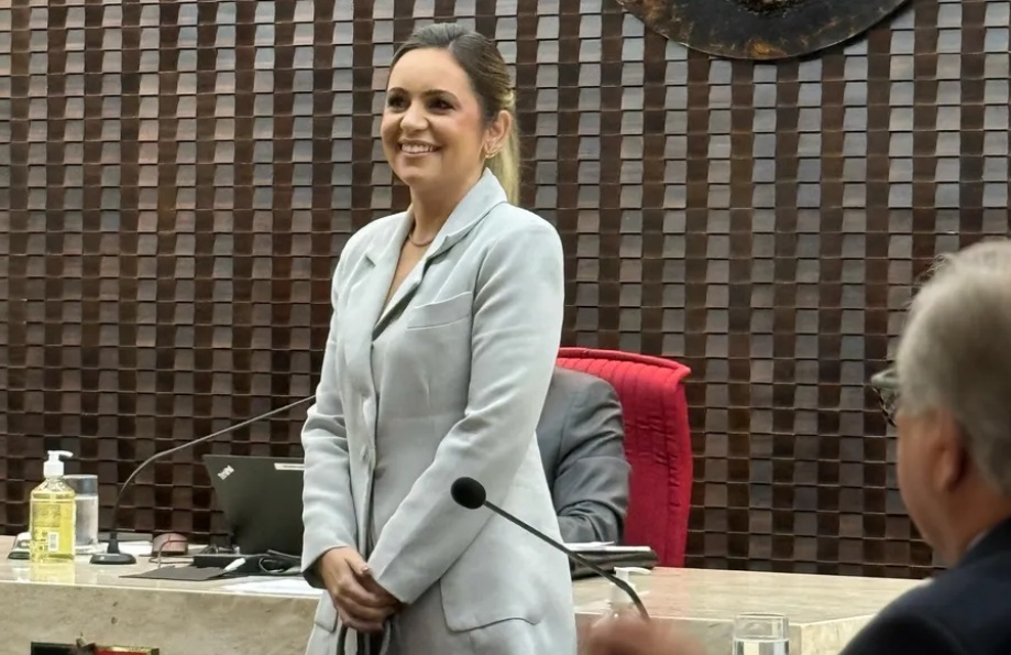 Ex-funcionária fantasma vai fiscalizar as contas públicas da Paraíba