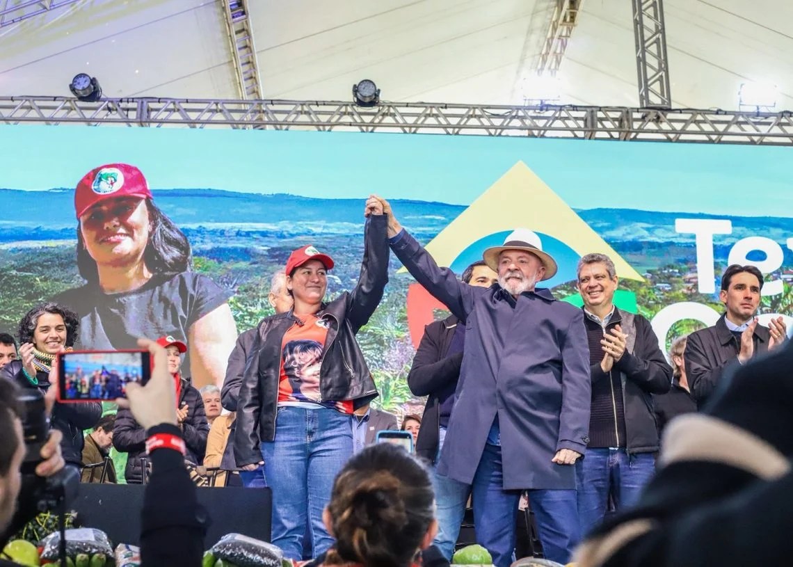 No Paraná, Lula defende invasões de propriedades pelo MST