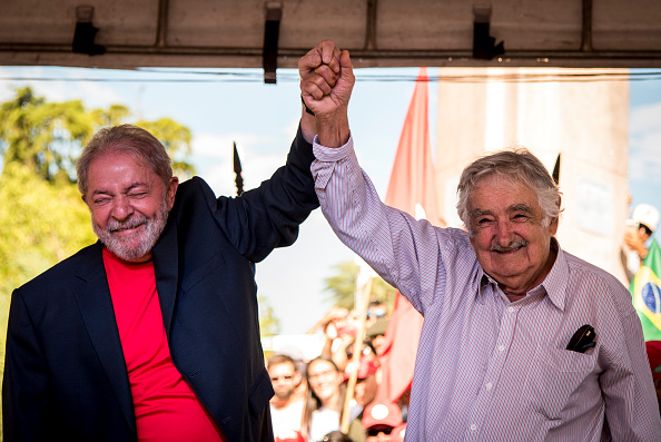 O presidente Luiz Inácio Lula da Silva e o ex-presidente do Uruguai, “Pepe” Mujica. 19/03/2018