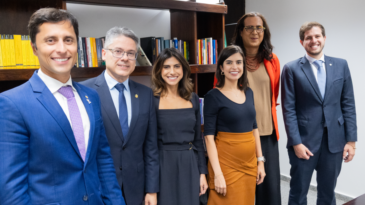 Os parlamentares Duarte Jr (PSB-MA), Alessandro Vieira (MDB-SE), Camila Jara (PT-MS), Tabata Amaral (PSB-SP), Duda Salabert (PDT-MG) e Pedro Campos (PSB-PE)
