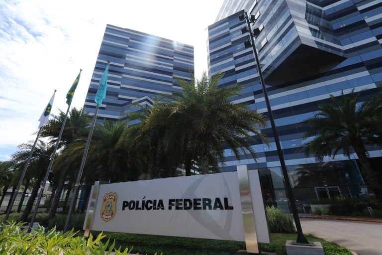 Megaoperação mira fraudes bilionárias do PCC com combustíveis