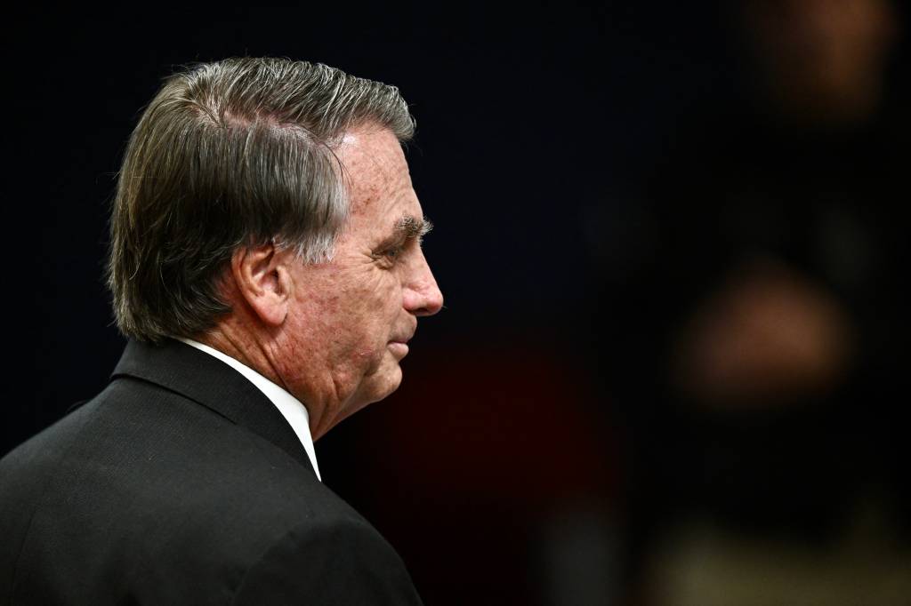 Oposição diz que restrições são decreto de ‘morte digital’ de Jair Bolsonaro