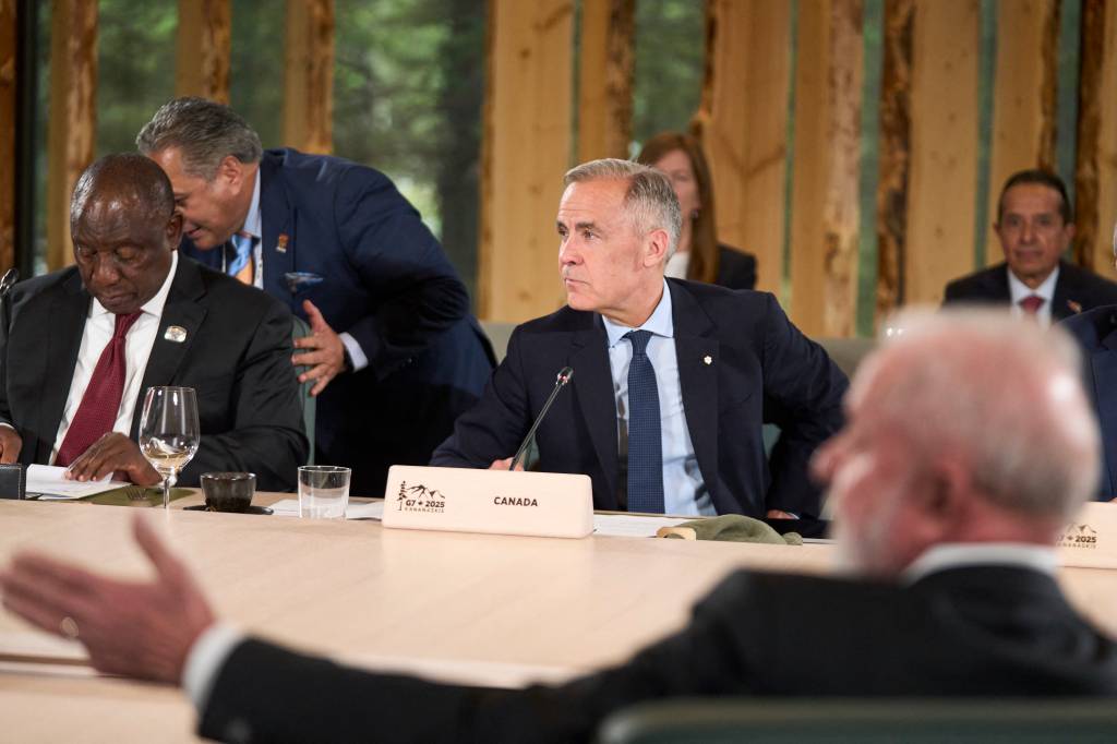 O climão que Lula causou no G7 ao interromper premiê do Canadá por falha na tradução; assista ao vídeo