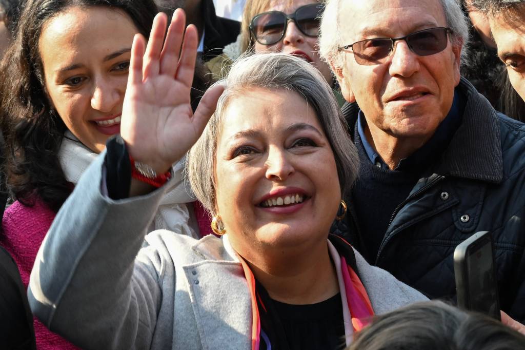 Quem é Jeannette Jara, comunista e rosto da esquerda nas eleições presidenciais do Chile