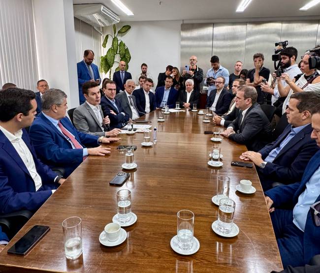Washington Reis apresenta novo plano de ampliação da malha metroviária para Eduardo Paes Washington Reis apresenta novo plano de ampliação da malha metroviária para Eduardo Paes