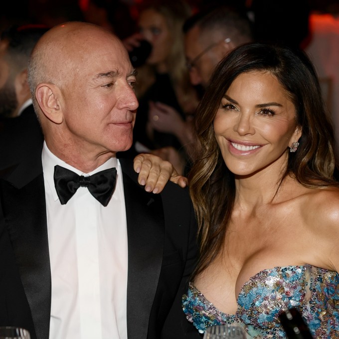 Com Elon Musk em refluxo, Jeff Bezos se tornou o bilionário a ser odiado