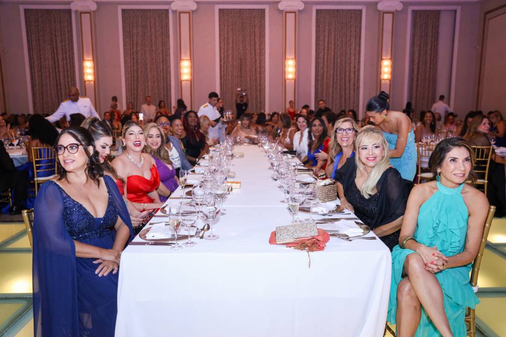 A emoção de mulheres em evento que uniu empoderamento com causa social