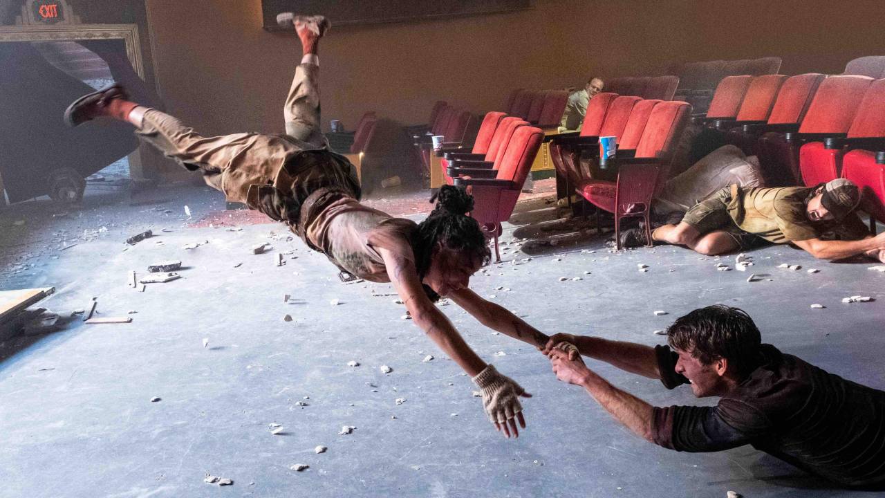 Cena do filme Twisters: modelos de IA podem tornar mais precisas as previsões de tornados e outros eventos climáticos