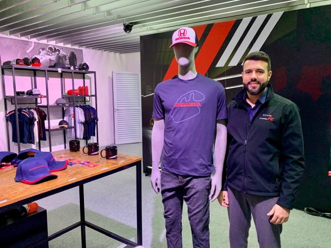 Ariel Mogor, gerente de relações públicas da Honda -