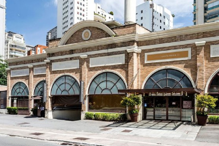 SP: carros de luxo são furtados em supermercado de bairro nobre