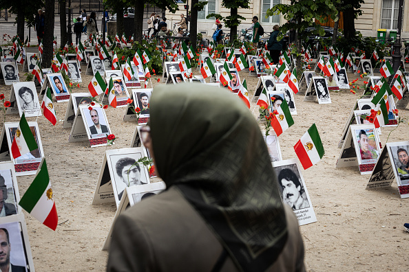 Irã executa homem acusado de ser espião do Mossad em meio a conflito com Israel