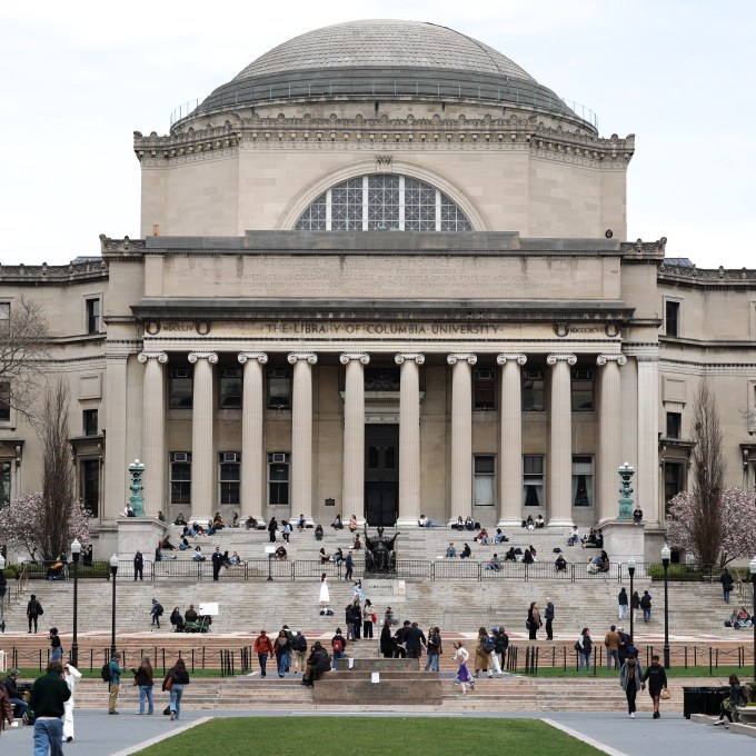Columbia concorda em pagar mais de R$ 1,2 bi em acordo com governo Trump