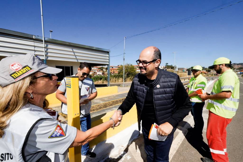 2—_RIS6831.jpg ESFORÇO - Mateus Simões: mal nas pesquisas, vice tenta atrair grandes siglas