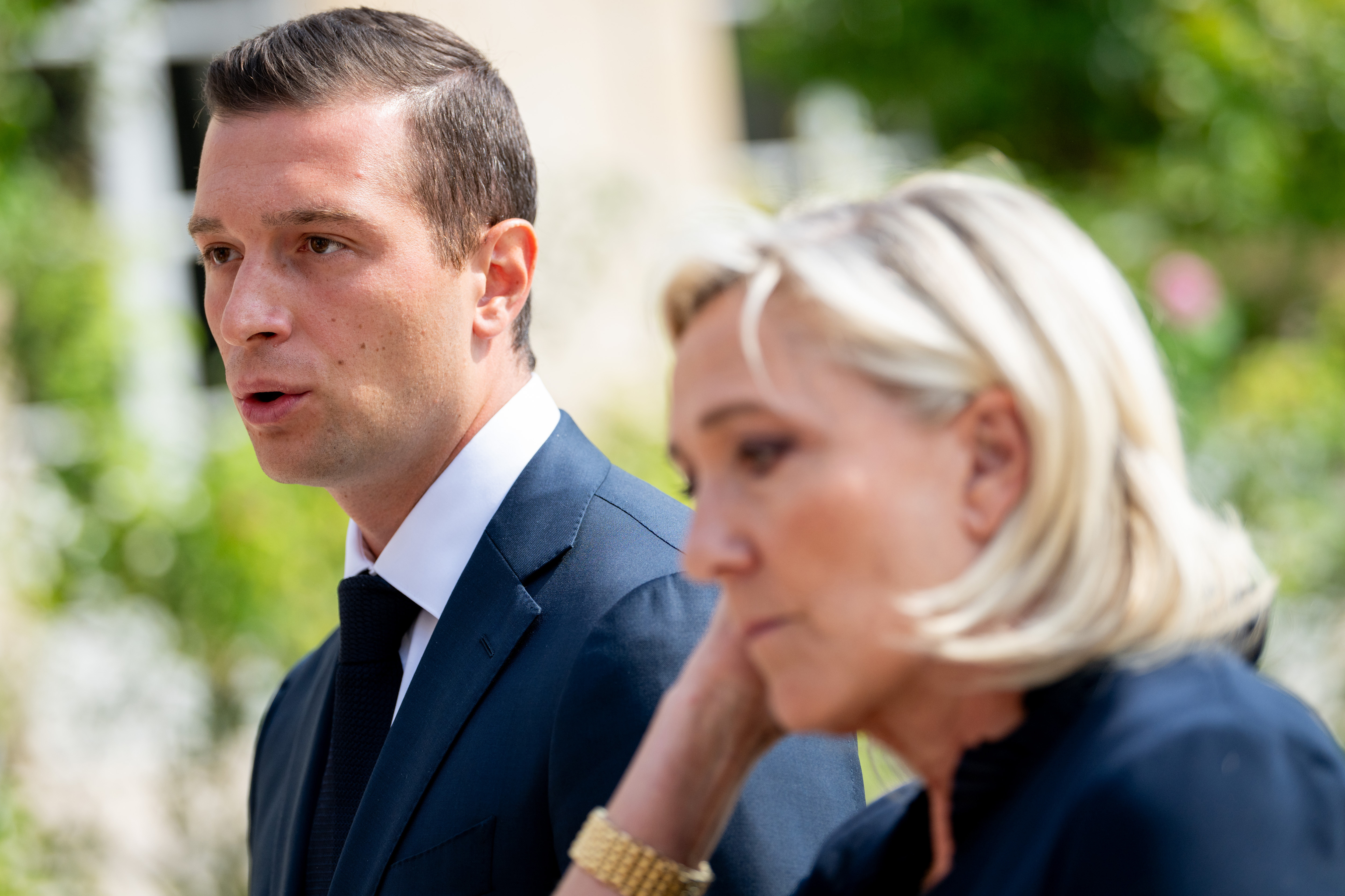 Polícia da França faz operação contra sede de partido da extrema direita Reagrupamento Nacional