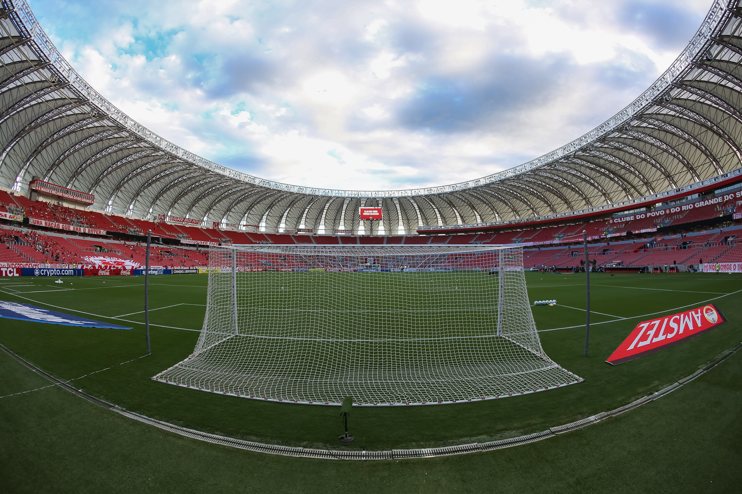 Internacional x Bahia no Brasileirão: onde assistir, horário e escalações