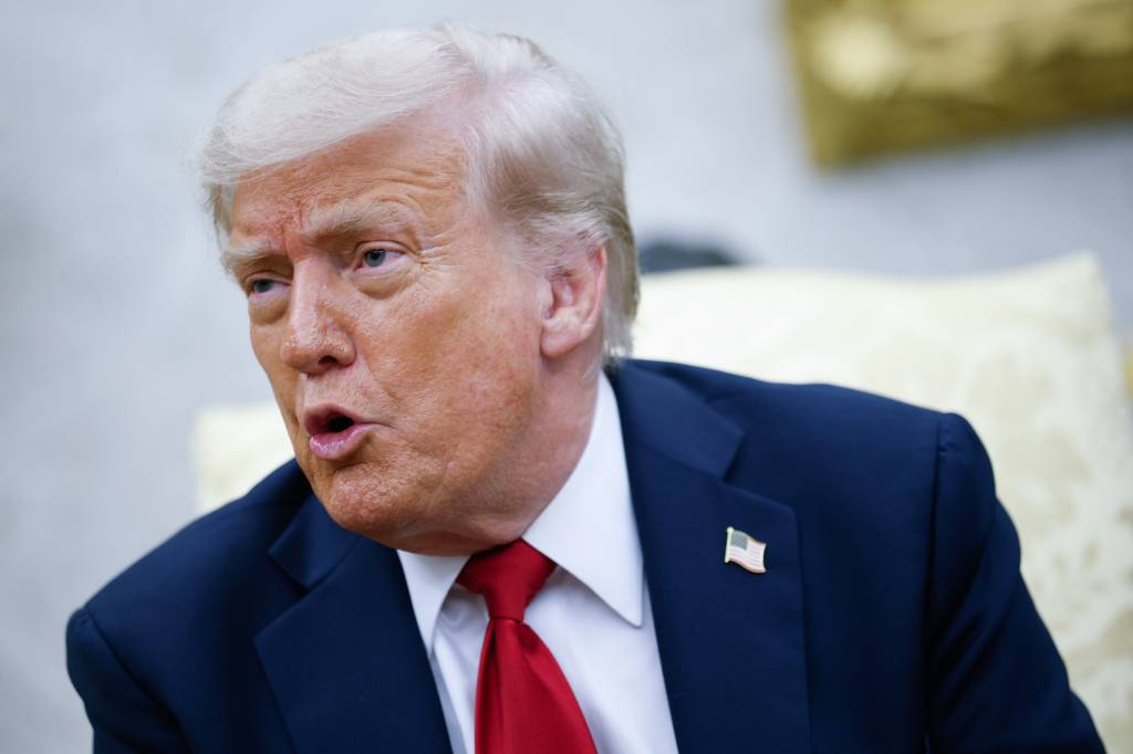 Trump ordena que Censo dos EUA pare de contar imigrantes ilegais