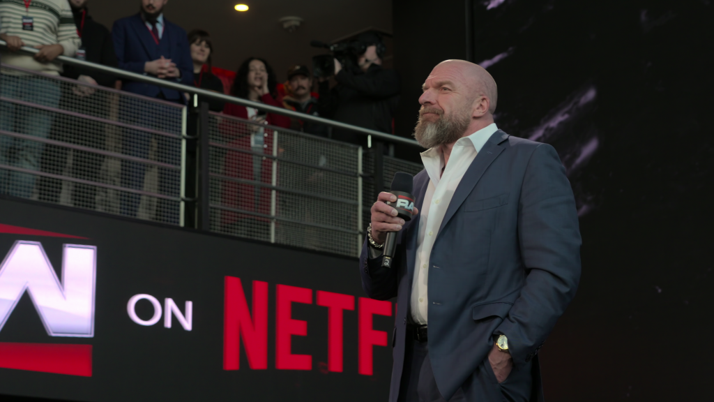 É tudo combinado? Série da Netflix sobre bastidores da WWE expõe segredos do wrestling