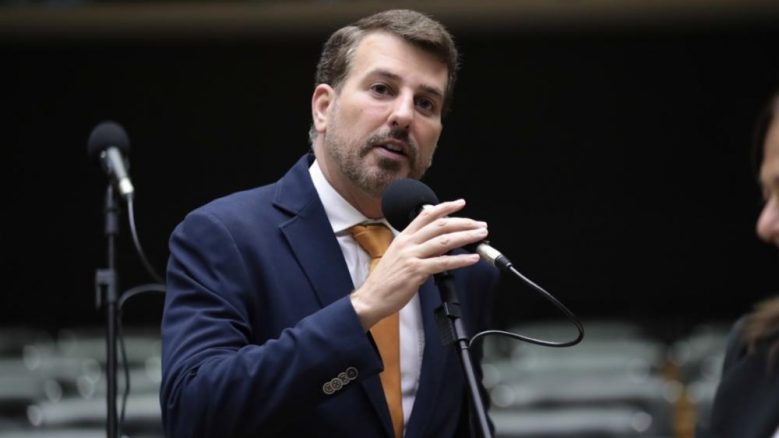 Daniel Soranz sofre homofobia na Câmara do Rio: ‘Bicha pão com ovo’