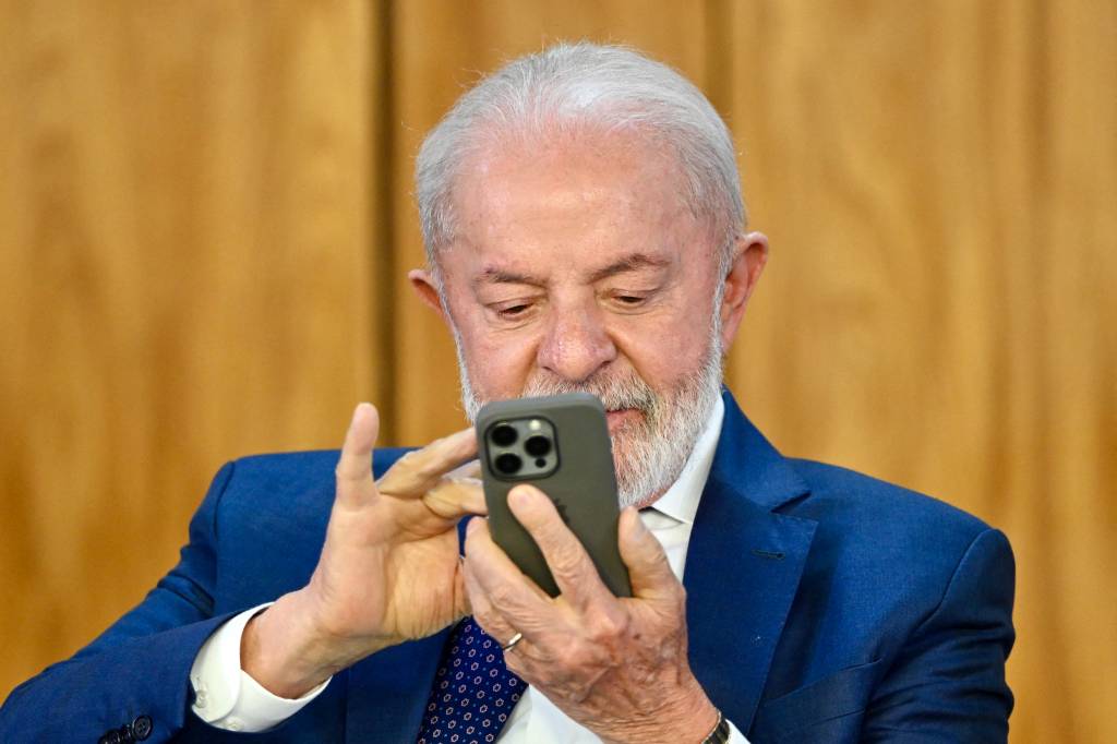 Levantamento aponta atuação de milícia digital e robôs pró-Lula nas redes