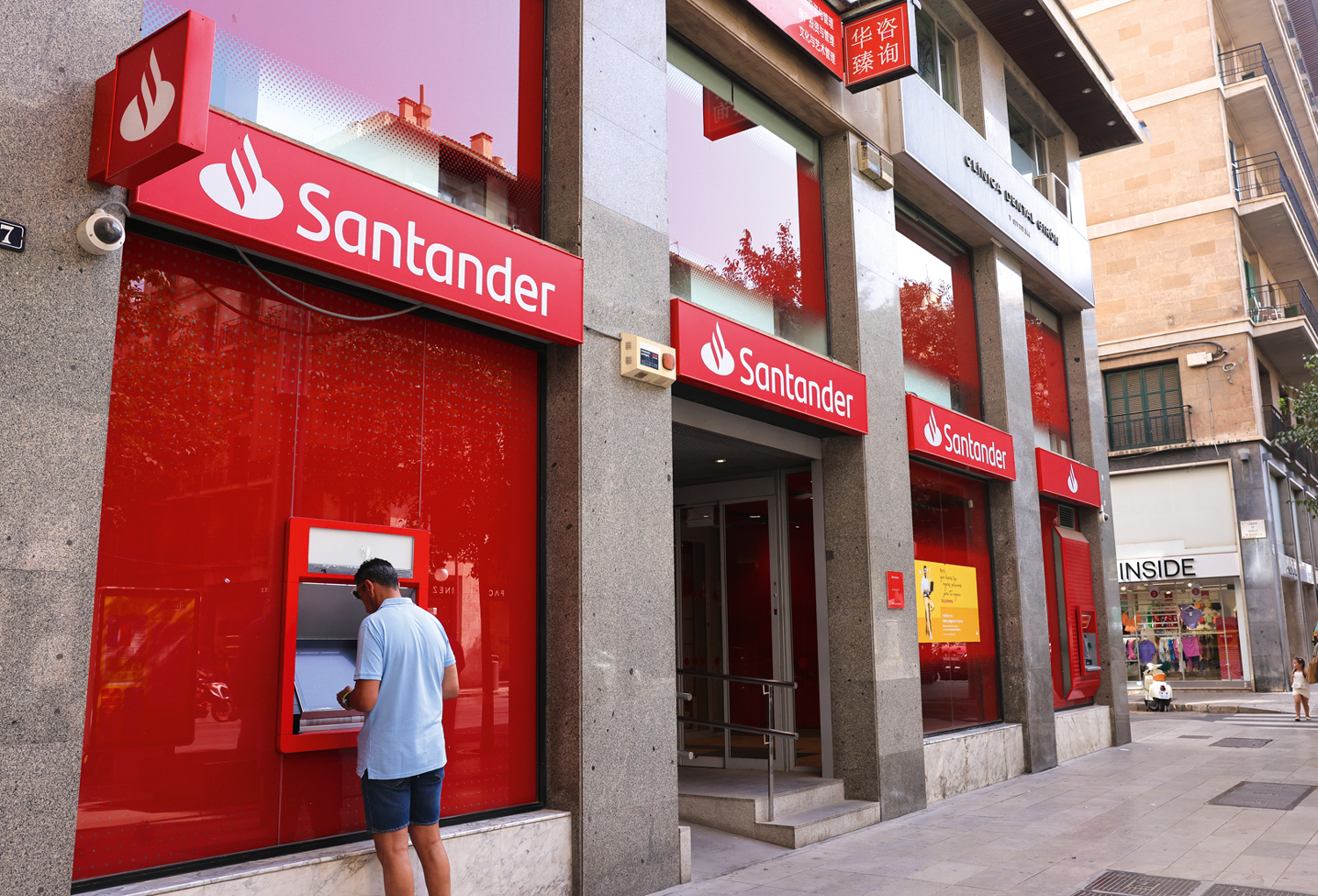 Santander: o banco tem cerca de 50 000 câmeras em suas instalações