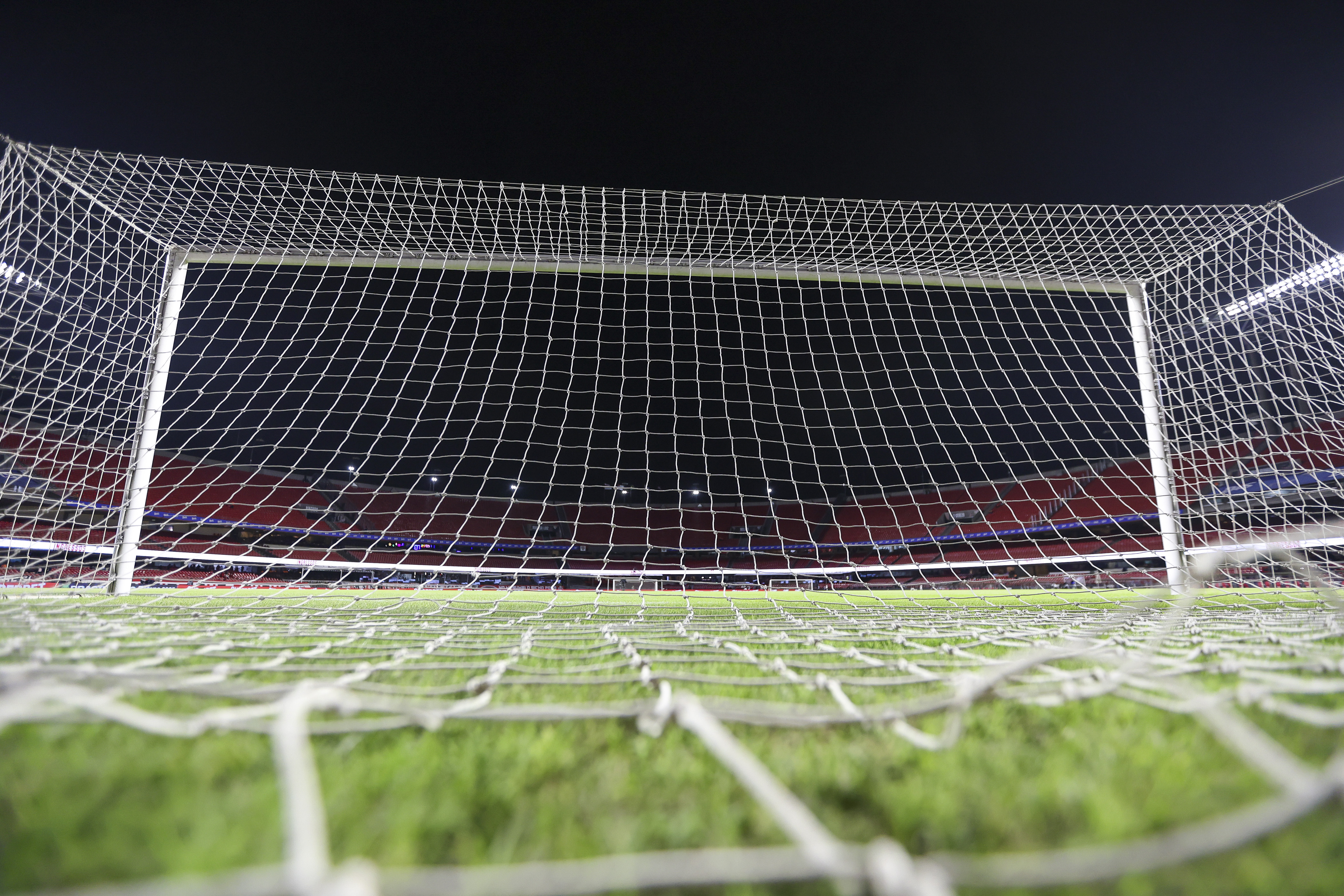 Jogos de hoje, segunda, 29 de setembro: onde assistir futebol ao vivo e horários