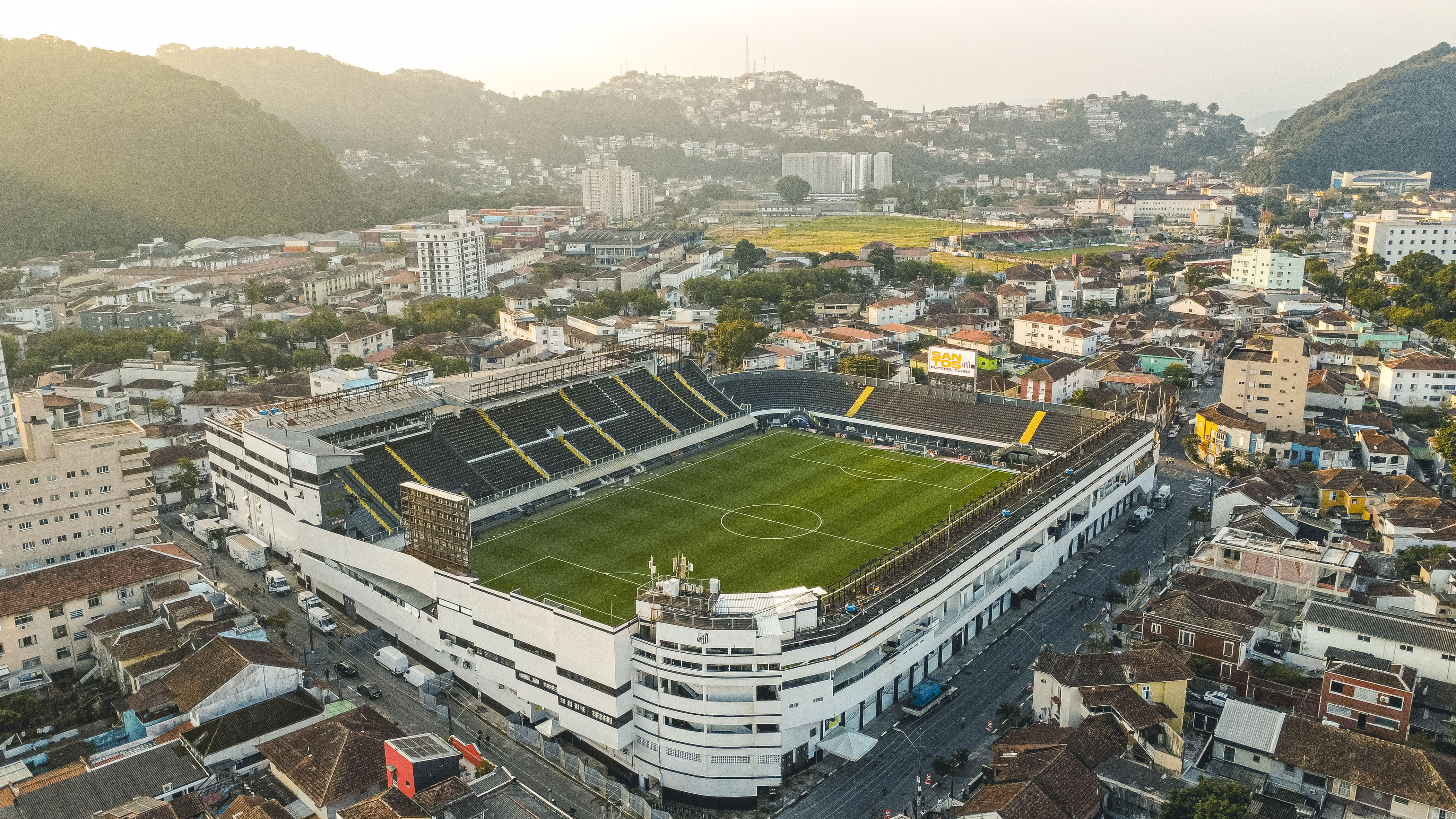 Santos x Fortaleza no Brasileirão: onde assistir, horário e escalações