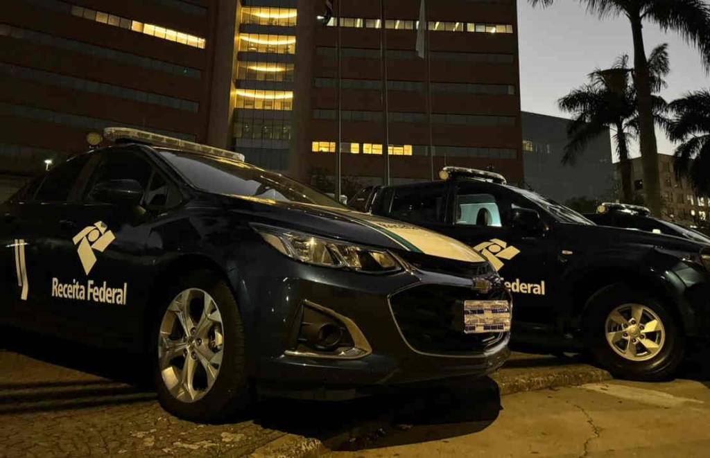 PF aponta que agências da Caixa e do Santander receberam depósitos milionários do crime organizado