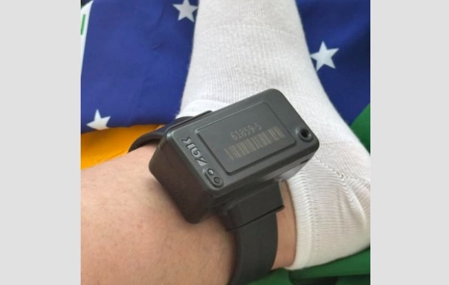 Marcos do Val volta a violar ordens de Moraes e pode ser preso