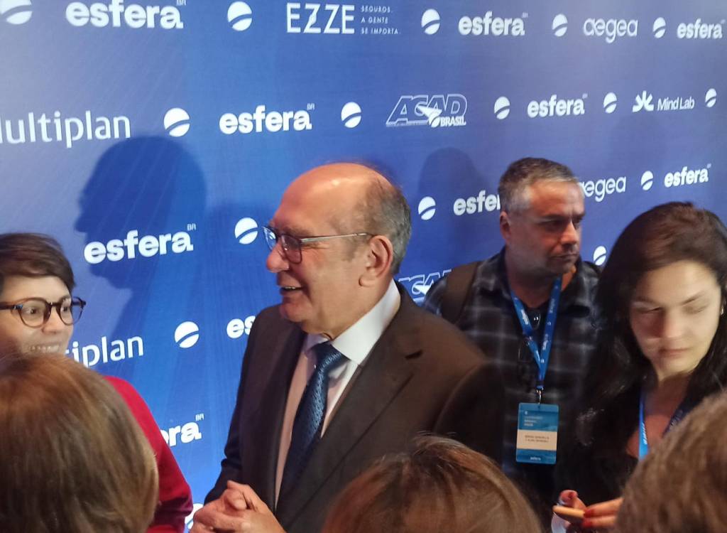 Gilmar defende Moraes e diz que não há abusos cometidos no STF