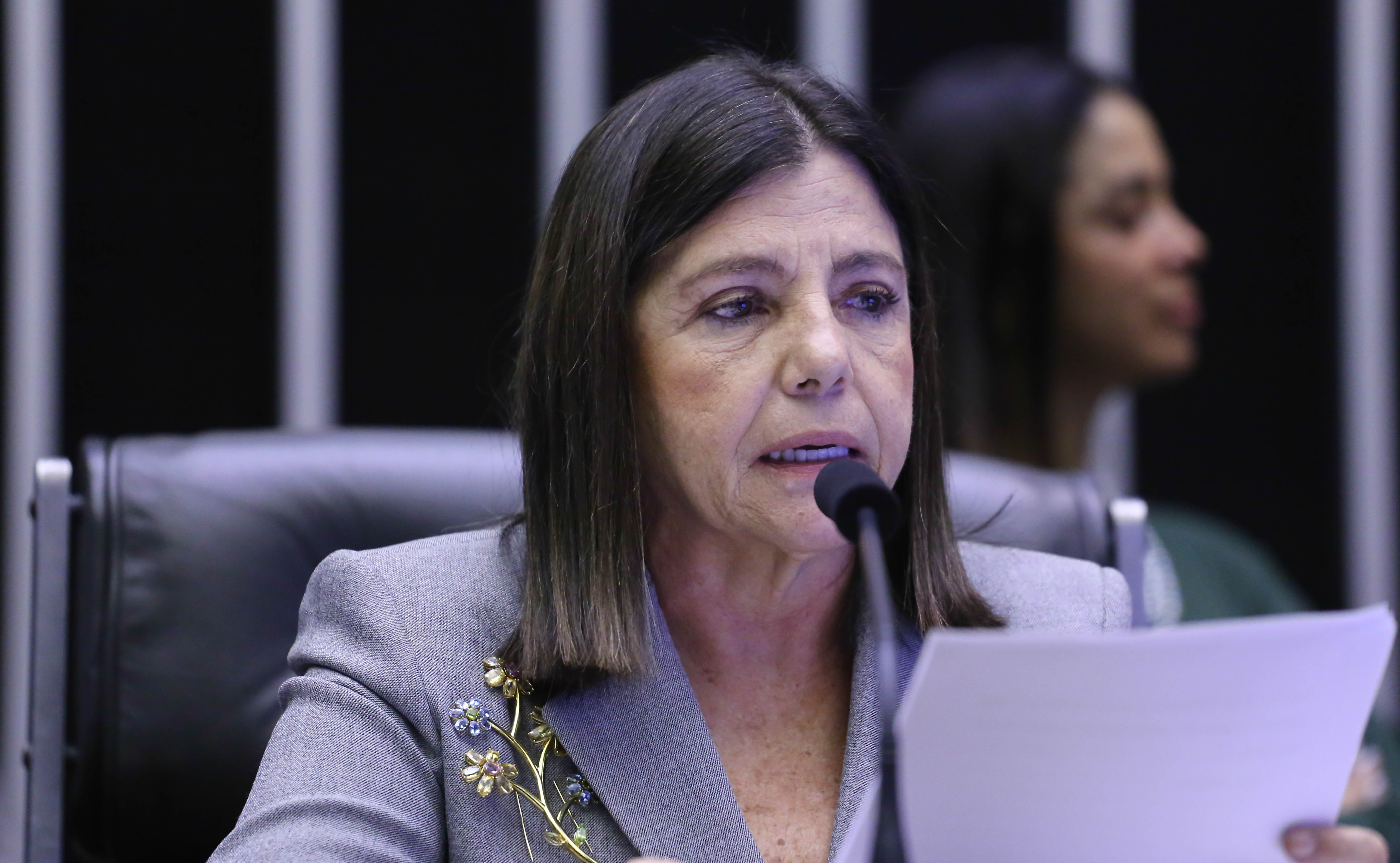 Roseana Sarney revela diagnóstico de câncer de mama