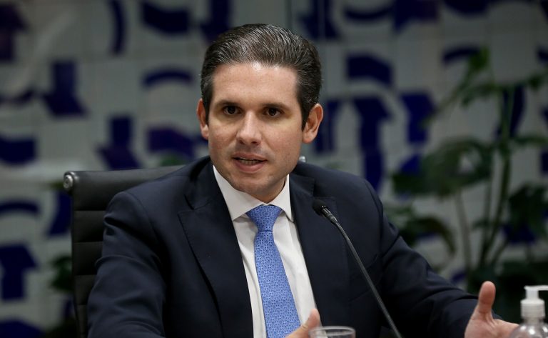 Motta anima bolsonarismo ao garantir votação de urgência de PL da Anistia