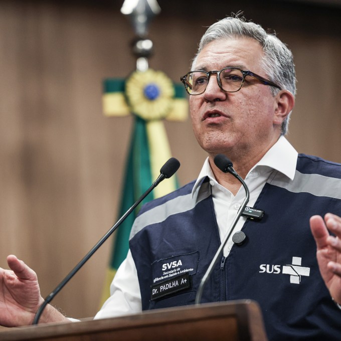 Padilha ignora Congresso e diz que governo cumprirá lei que garante direito de vítimas de estupro