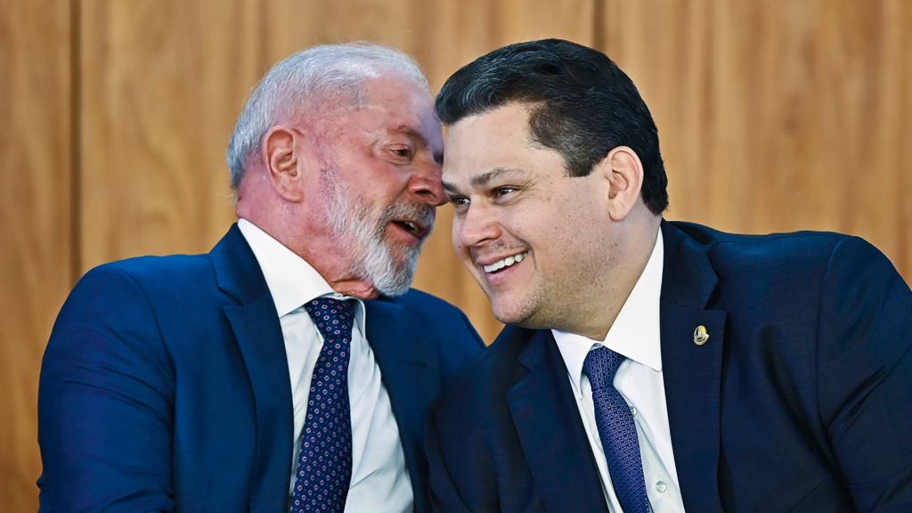 Disputas de poder geram atritos entre presidentes do Senado e da Câmara