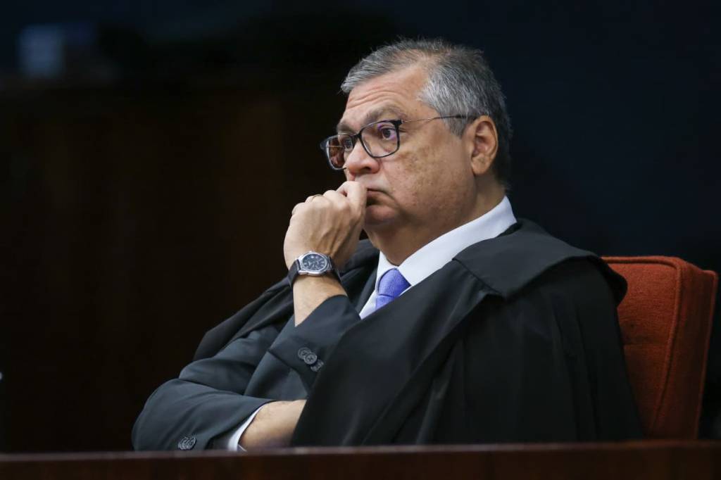 Dino diz que sanção dos EUA contra esposa de Moraes é ‘absurdo’