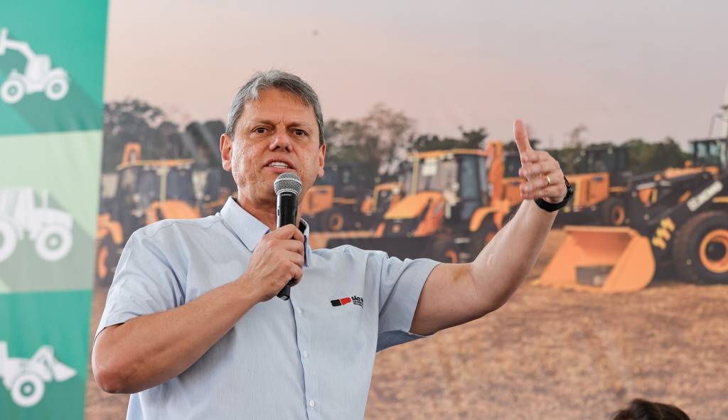 A discreta agenda política de Tarcísio enquanto aguarda visita a Bolsonaro