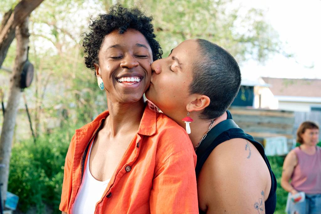 Entre o tradicional e o poliamor: o que é a ‘monogamia flexível’