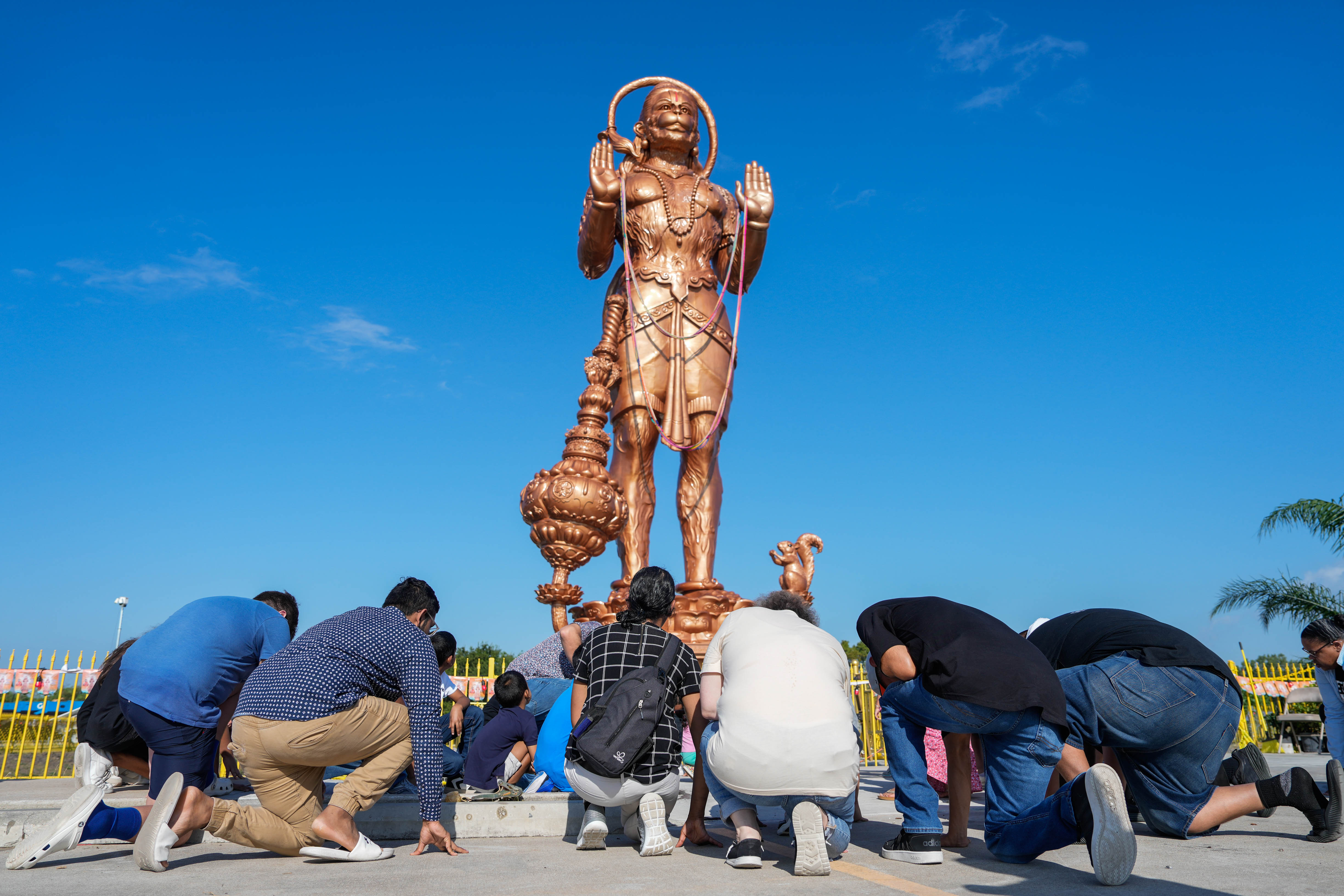 Político republicano critica estátua hindu no Texas, fala em ‘Deus falso’ e provoca polêmica