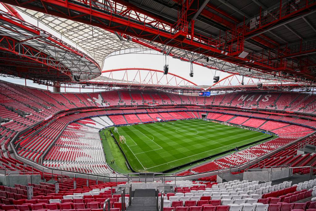 Benfica x Qarabağ na Champions League: onde assistir, horário e escalações