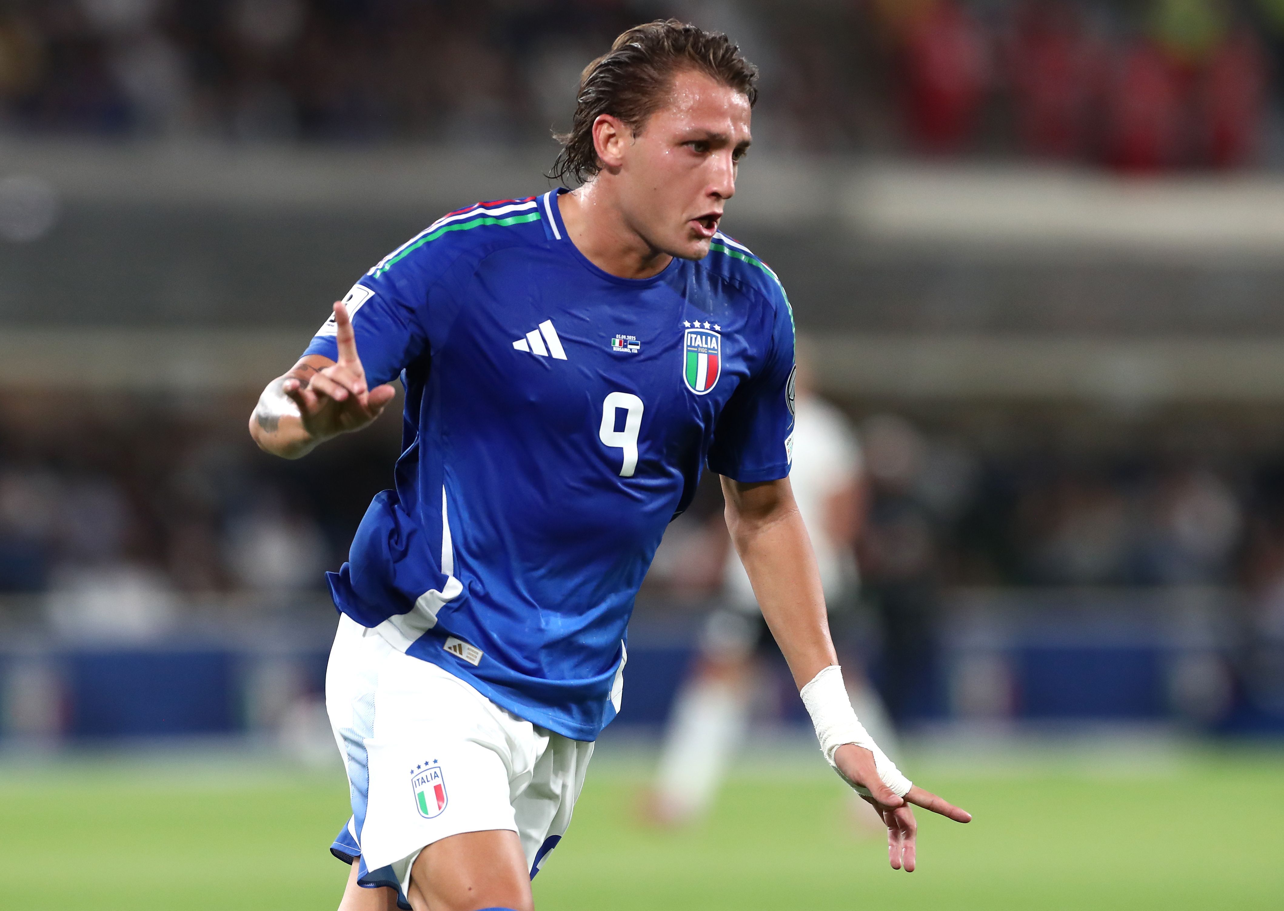BERGAMO, ITALY - SEPTEMBER 05: Mateo Retegui of Italy looks on during the FIFA World Cup 2026 qualifier match between Italy and Estonia at Stadio di Bergamo on September 05, 2025 in Bergamo, Italy. (Photo by FIGC/FIGC via Getty Images)