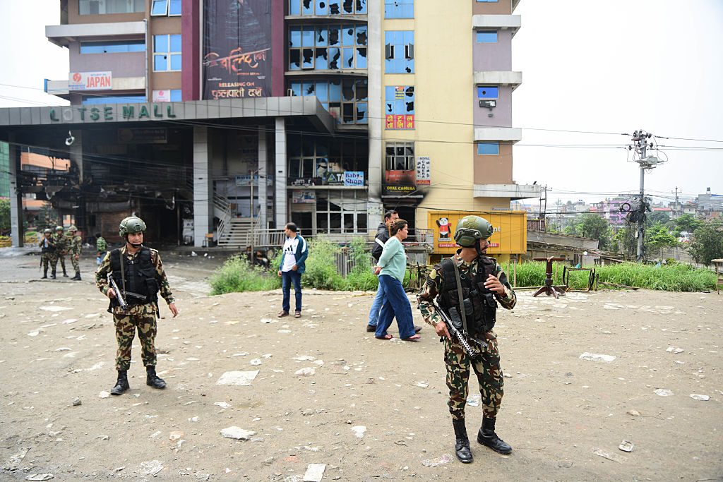Nepal mergulha em caos após repressão a protestos contra corrupção e censura