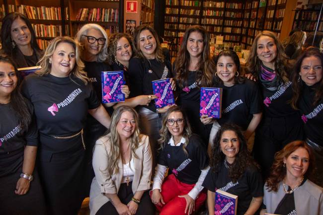 Autoras do livro de histórias 'Protagonistas', organizado por Christiane Pelajo
